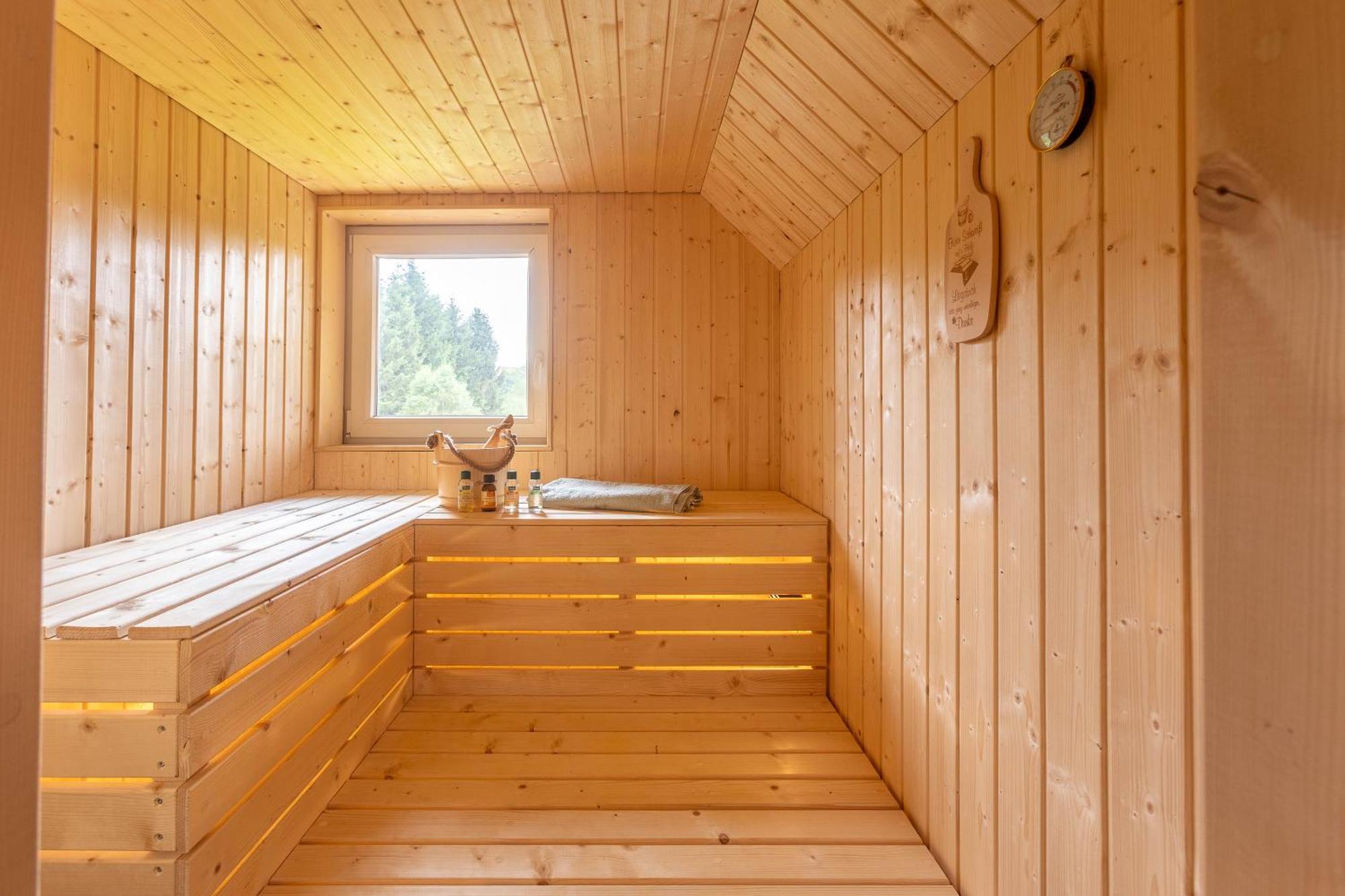 Urlaub Am Schwarzbach Mit Sauna Und Whirlpool Haus Felix Kuchelscheid Ngoại thất bức ảnh